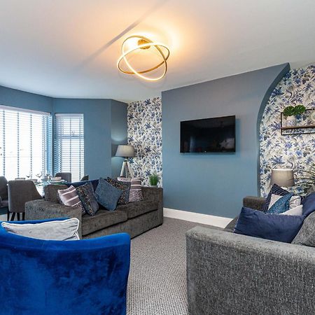 Seafront Apartment - Sleeps 6 - Gateway To The Lake District - Brand New Morecambe Exteriör bild