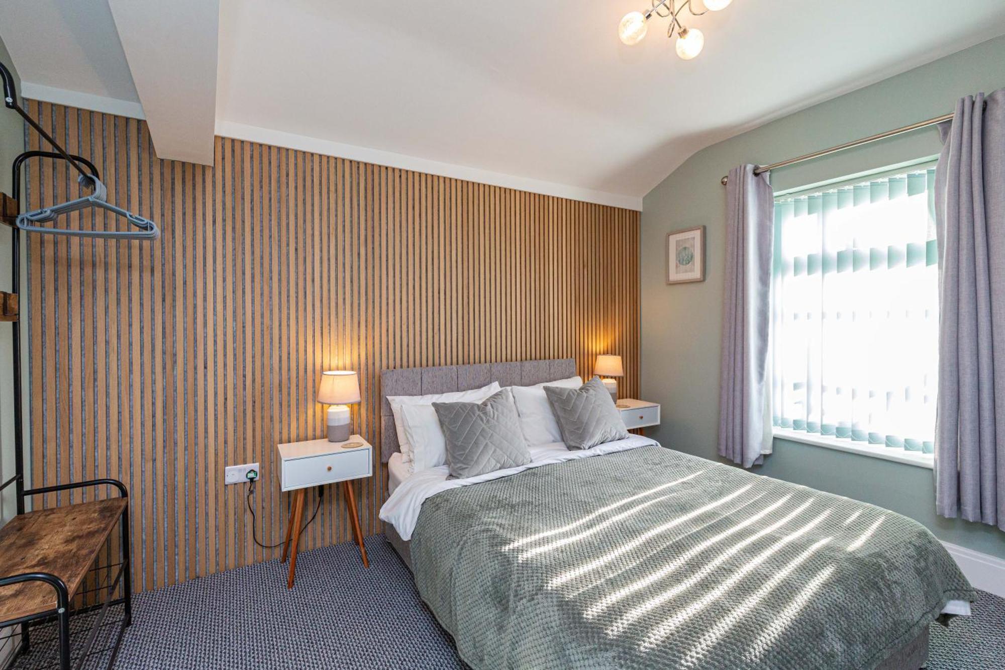 Seafront Apartment - Sleeps 6 - Gateway To The Lake District - Brand New Morecambe Exteriör bild