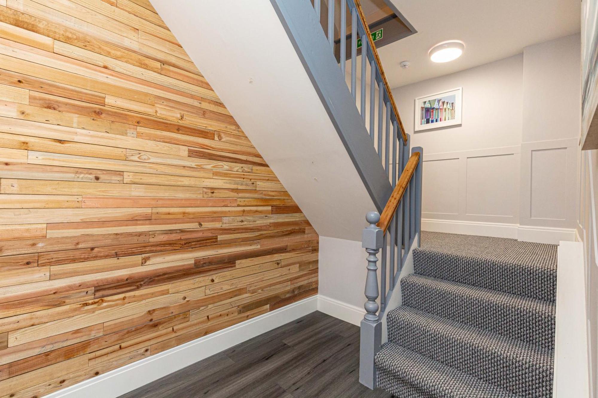 Seafront Apartment - Sleeps 6 - Gateway To The Lake District - Brand New Morecambe Exteriör bild