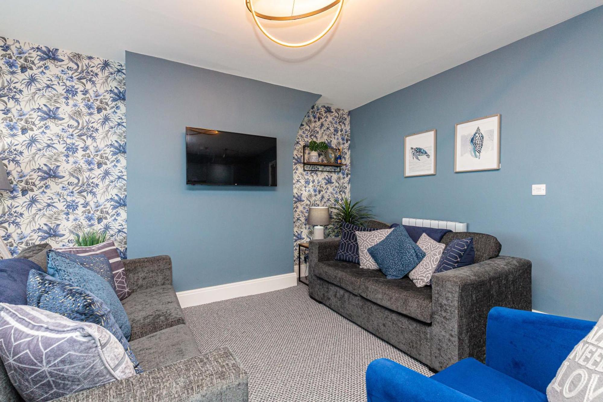 Seafront Apartment - Sleeps 6 - Gateway To The Lake District - Brand New Morecambe Exteriör bild